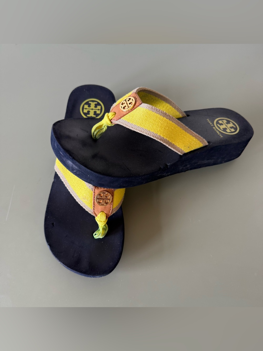 Women’s Tory Burch Wedge Flip Flops navy and yellow size 7